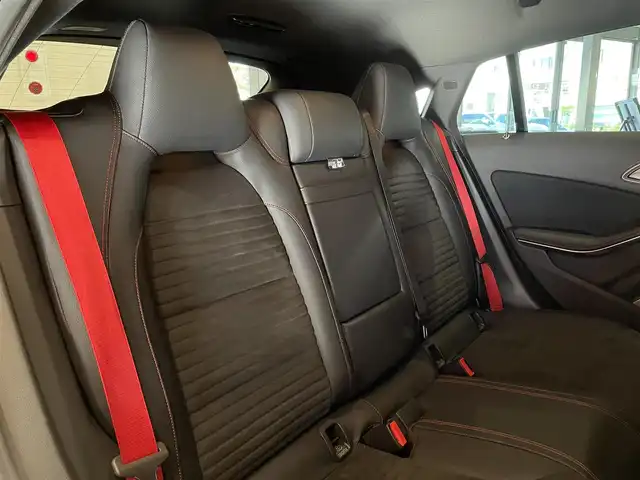 メルセデス・ベンツ ＣＬＡ２５０ Sブレイク　シュポルト4MATIC 道央・札幌 2016(平28)年 2.9万km カルサイトホワイト レーダーセーフティパッケージ/　・ACC/　・PRE-SAFE/　・ブラインドスポットアシスト/　・レーンキープアシスト/ハーフレザーシート/シートヒーター/純正HDDナビ/フルセグテレビ/DVD/SD/USB/BT/バックカメラ/パークトロニック/アクティブパーキングアシスト/電動リアゲート