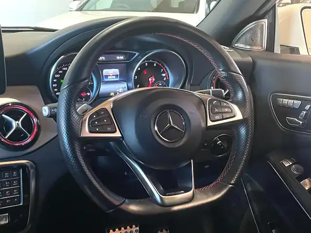 メルセデス・ベンツ ＣＬＡ２５０ Sブレイク　シュポルト4MATIC 道央・札幌 2016(平28)年 2.9万km カルサイトホワイト レーダーセーフティパッケージ/　・ACC/　・PRE-SAFE/　・ブラインドスポットアシスト/　・レーンキープアシスト/ハーフレザーシート/シートヒーター/純正HDDナビ/フルセグテレビ/DVD/SD/USB/BT/バックカメラ/パークトロニック/アクティブパーキングアシスト/電動リアゲート
