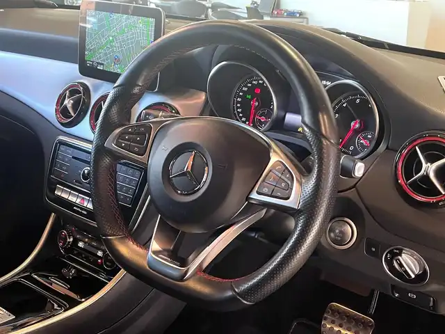 メルセデス・ベンツ ＣＬＡ２５０ Sブレイク　シュポルト4MATIC 道央・札幌 2016(平28)年 2.9万km カルサイトホワイト レーダーセーフティパッケージ/　・ACC/　・PRE-SAFE/　・ブラインドスポットアシスト/　・レーンキープアシスト/ハーフレザーシート/シートヒーター/純正HDDナビ/フルセグテレビ/DVD/SD/USB/BT/バックカメラ/パークトロニック/アクティブパーキングアシスト/電動リアゲート
