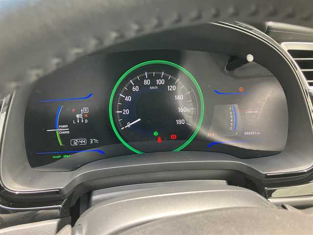 ホンダ シャトル ハイブリッド X 広島県 2017(平29)年 9.7万km ミッドナイトブルービームM ワンオーナー/純正ナビ・フルセグTV/パドルシフト/ハーフレザーシート/クルーズコントロール/LEDオートライト/バックカメラ/ビルトインETC/スマートキー/社外15インチアルミ/あんしんパッケージ
