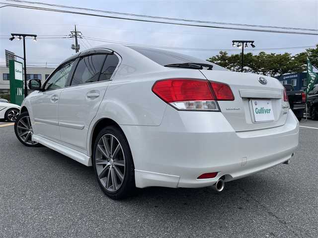 スバル レガシィ Ｂ４ 2．0GT DIT アイサイト 鳥取県 2012(平24)年 10.5万km クリスタルホワイトP 後期型・４WD・ターボ/純正ナビ/フルセグ/DVD/CD/BT/バックカメラ・ETC/前後ドライブレコーダー/アイサイト/レーダークルーズ/レーンキープアシスト/黒レザーシート/前席パワーシート/シートヒーター/キセノンライト/フォグライト/ビルシュタインサスペンション/純正18インチアルミホイール/プッシュエンジンスタート/電動パーキングブレーキ/パドルシフト/フロアマット・ドアバイザー
