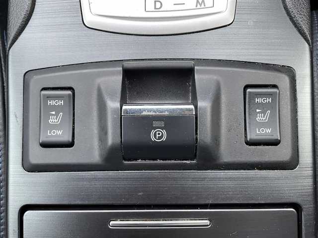 スバル レガシィ Ｂ４ 2．0GT DIT アイサイト 鳥取県 2012(平24)年 10.5万km クリスタルホワイトP 後期型・４WD・ターボ/純正ナビ/フルセグ/DVD/CD/BT/バックカメラ・ETC/前後ドライブレコーダー/アイサイト/レーダークルーズ/レーンキープアシスト/黒レザーシート/前席パワーシート/シートヒーター/キセノンライト/フォグライト/ビルシュタインサスペンション/純正18インチアルミホイール/プッシュエンジンスタート/電動パーキングブレーキ/パドルシフト/フロアマット・ドアバイザー