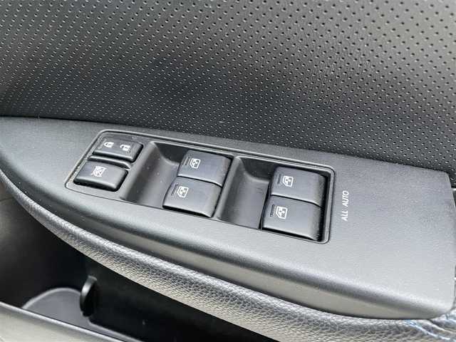 スバル レガシィ Ｂ４ 2．0GT DIT アイサイト 鳥取県 2012(平24)年 10.5万km クリスタルホワイトP 後期型・４WD・ターボ/純正ナビ/フルセグ/DVD/CD/BT/バックカメラ・ETC/前後ドライブレコーダー/アイサイト/レーダークルーズ/レーンキープアシスト/黒レザーシート/前席パワーシート/シートヒーター/キセノンライト/フォグライト/ビルシュタインサスペンション/純正18インチアルミホイール/プッシュエンジンスタート/電動パーキングブレーキ/パドルシフト/フロアマット・ドアバイザー