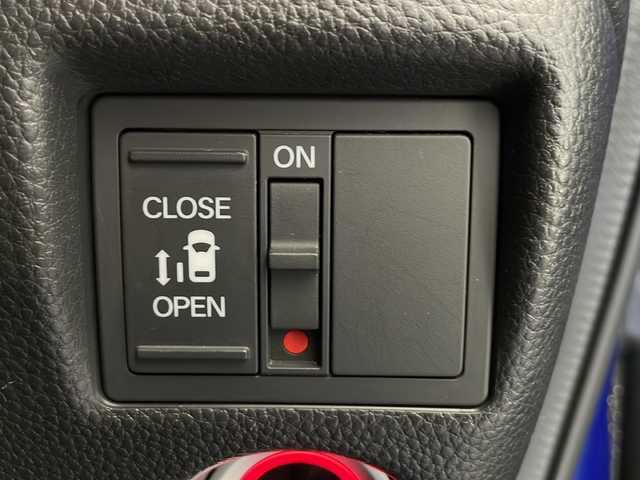 ホンダ Ｎ ＢＯＸ カスタム G L ホンダセンシング 長野県 2020(令2)年 3.6万km ブリリアントスポーティブルーメタリック2トーン 純正SDナビ（型番：VXU-195NBi）/（フルセグTV＆CD＆DVD＆BL＆USB＆FM・AM）/バックカメラ/ホンダセンシング/・衝突軽減ブレーキ/・路外逸脱抑制機能/・標識認識機能/・アダプティブクルーズ/ステアリングスイッチ/ビルトインETC/前後ドラレコ/前席シートヒーター/片側パワースライドドア/LEDオートライト/フォグライト/２列目サンシェード/ドアバイザー/14インチ純正アルミホイール/スマートキー