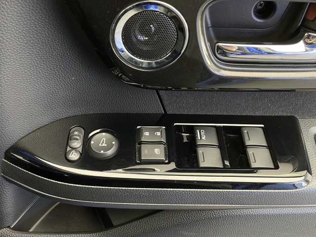 ホンダ Ｎ ＢＯＸ カスタム G L ホンダセンシング 長野県 2020(令2)年 3.6万km ブリリアントスポーティブルーメタリック2トーン 純正SDナビ（型番：VXU-195NBi）/（フルセグTV＆CD＆DVD＆BL＆USB＆FM・AM）/バックカメラ/ホンダセンシング/・衝突軽減ブレーキ/・路外逸脱抑制機能/・標識認識機能/・アダプティブクルーズ/ステアリングスイッチ/ビルトインETC/前後ドラレコ/前席シートヒーター/片側パワースライドドア/LEDオートライト/フォグライト/２列目サンシェード/ドアバイザー/14インチ純正アルミホイール/スマートキー