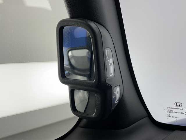 ホンダ Ｎ ＢＯＸ カスタム G L ホンダセンシング 長野県 2020(令2)年 3.6万km ブリリアントスポーティブルーメタリック2トーン 純正SDナビ（型番：VXU-195NBi）/（フルセグTV＆CD＆DVD＆BL＆USB＆FM・AM）/バックカメラ/ホンダセンシング/・衝突軽減ブレーキ/・路外逸脱抑制機能/・標識認識機能/・アダプティブクルーズ/ステアリングスイッチ/ビルトインETC/前後ドラレコ/前席シートヒーター/片側パワースライドドア/LEDオートライト/フォグライト/２列目サンシェード/ドアバイザー/14インチ純正アルミホイール/スマートキー