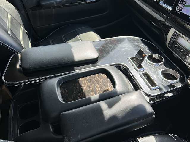 トヨタ ハイエース GL ロング 石川県 2020(令2)年 13.6万km ブラックマイカ 4WD/トヨタセーフティーセンス/・衝突被害軽減ブレーキ/・プリクラッシュセーフティ/・レーンディパーチャーアラート/・オートマチックハイビーム/・パノラミックビューモニター/・パーキングサポートブレーキ（前後方静止物）/社外メモリーナビゲーション/【CD・DVD・Bluetooth・フルセグTV】/型番：CN-F1XVD/KENWOODサブウーハー/社外フリップダウンモニター/デジタルインナーミラー/ベッドキッド/サイドマウントテーブル(レッグ付き)/FLEXシートカバー/社外マフラー/片側パワースライドドア/前方ドライブレコーダー/LEDヘッドライト/・オートライト/・フォグランプ/コーナーセンサー/プッシュスタート/・スマートキー/取扱説明書/記録簿