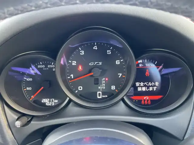 ポルシェ マカン GTS 滋賀県 2020(令2)年 2.9万km 白 ワンオーナー/V型6気筒ツインターボ 380PS/車検7年12月まで/純正HDDナビ/パノラミックビューモニター/赤革シート（シートヒーター付）/運転席&助手席パワーシート/社外ドライブレコーダー/純正ETC2.0/保証書/取扱説明書/