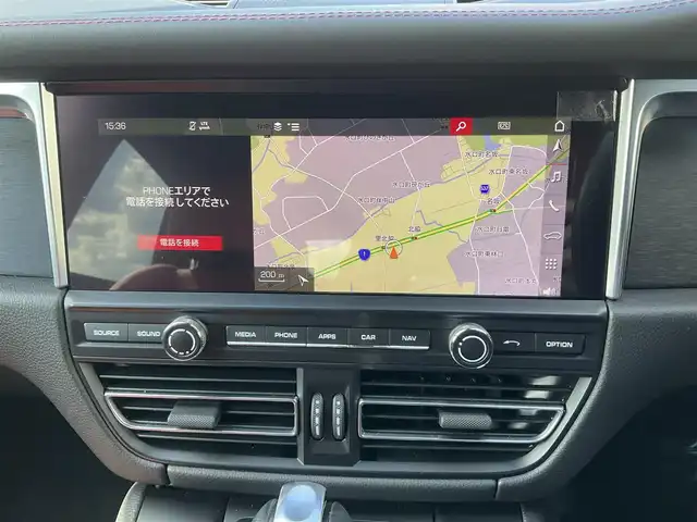 ポルシェ マカン GTS 滋賀県 2020(令2)年 2.9万km 白 ワンオーナー/V型6気筒ツインターボ 380PS/車検7年12月まで/純正HDDナビ/パノラミックビューモニター/赤革シート（シートヒーター付）/運転席&助手席パワーシート/社外ドライブレコーダー/純正ETC2.0/保証書/取扱説明書/