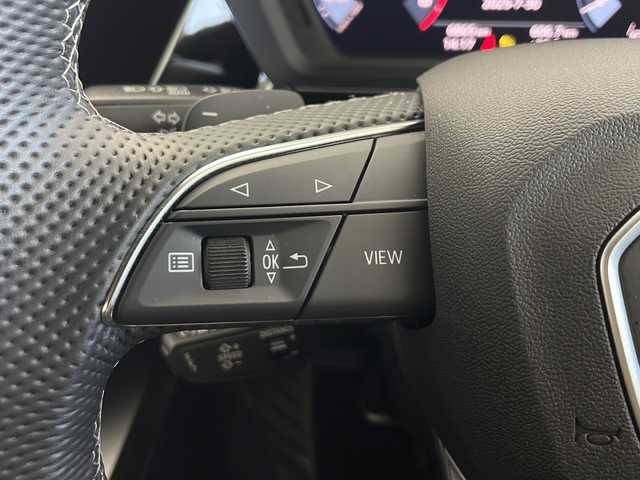 アウディ Ａ３ SB 40TFSI クワトロ Sライン 秋田県 2022(令4)年 0.7万km グレイシアホワイトメタリック 4WD/純正メモリナビ　/フルセグTV/BT/AppleCarPlay/AndroidAuto/衝突被害軽減ブレーキ　/レーダークルーズコントロール　/パドルシフト　/レーンキープアシスト　/横滑り防止装置/バックカメラ　/ビルトインＥＴＣ　/前席シートヒーター　/前席パワーシート/ＬＥＤヘッドライト/ヒーテッドドアミラー/リアフォグ/純正アルミホイール/電動格納ミラー/スマートキー