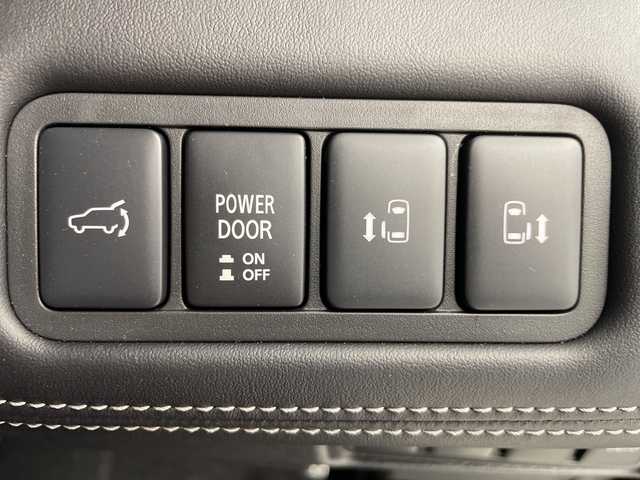 三菱 デリカＤ：５ シャモニー 岐阜県 2025(令7)年 0.1千km アメジストブラック 登録済み未使用車/衝突軽減ブレーキ/レーンキープアシスト/レーダークルーズコントロール/コーナーセンサー/ブラインドスポットモニター/全方位カメラ/両側パワースライドドア/ハーフレザーシート/シートヒーター/パワーシート/ステアリングヒーター/パワーバックドア/LEDヘッドライト/純正アルミホイール