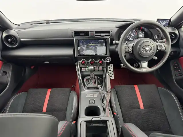 トヨタ ＧＲ８６ RZ 福岡県 2021(令3)年 0.5万km クリスタルブラックシリカ ワンオーナー　/純正９型ナビ　/バックカメラ　/ＥＴＣ２．０　/レーダー探知機　/レーダークルコン　/コーナーセンサー　/衝突被害軽減ブレーキ　/レーンキープ　/ＰＣＢ　/パドルシフト　/シートヒーター　/純正１８インチＡＷ