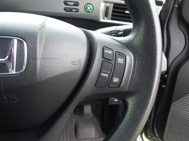 ホンダ フリード G プレミアムエディション 千葉県 2015(平27)年 6.4万km モダンスティールM 両側パワースライドドア/純正SDナビ/地デジTV/【DVD/CD再生機能　Bluetooth接続】/バックカメラ/フリップダウンモニター/ドライブレコーダー/ETC/HIDヘッドライト/コーナーセンサー/スマートキー