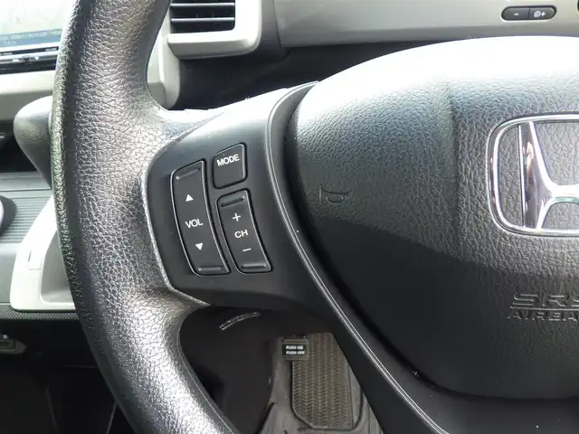 ホンダ フリード G プレミアムエディション 千葉県 2015(平27)年 6.4万km モダンスティールM 両側パワースライドドア/純正SDナビ/地デジTV/【DVD/CD再生機能　Bluetooth接続】/バックカメラ/フリップダウンモニター/ドライブレコーダー/ETC/HIDヘッドライト/コーナーセンサー/スマートキー