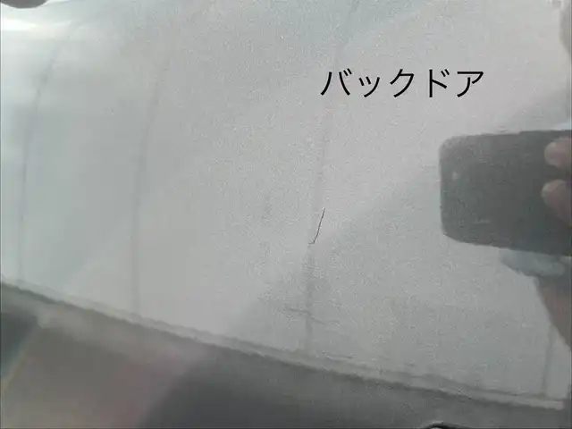 スズキ クロスビー HYBRID MZ 三重県 2018(平30)年 6.5万km ミネラルグレーメタリック 3トーンコーディネート 純正ナビ（Bluetooth/AM/FM/CD/DVD/SD/地デジTV）/全方位モニター用カメラパッケージ（フロントサイドバックカメラ/ハンズフリーステアリングスイッチ）/シートヒーター（運転席/助手席）/スペアキー/セーフティサポート（デュアルセンサーブレーキサポート/前後誤発進抑制機能/車線逸脱警報機能/ふらつき警報機能/先行車発進お知らせ機能/ハイビームアシスト/後退時ブレーキサポート/リアパーキングセンサー）/3トーンコーディネート/クルーズコントロール/LEDヘッドランプ/オートライト/パーソナルテーブル（後席左右）/シートバックポケット（助手席）/防汚タイプラゲッジフロア/キーレスプッシュスタートシステム/メッキ枠付メッシュフロントグリル/シルバー加飾付無塗装フロントバンパー/シルバーアンダーガード/LEDフォグランプ/ルーフ同色ドアミラー（電動リモート格納/ヒーター/ウインドウ）/メッキアウトサイドドアハンドル/革巻きステアリングホイール/パドルシフト/革巻きシフトノブ/シルバーシフトノブ