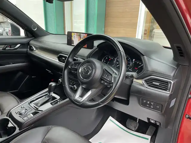 マツダ ＣＸ－５ XD エクスクルーシブモード 宮崎県 2021(令3)年 4.2万km ソウルレッドクリスタルM 4WD/純正10.25ナビ/フルセグTV/パワーバックドア/360度ビューモニター/ドライブレコーダー/後席用フリップダウンモニター/レーダークルーズコントロール/前後パーキングセンサー/衝突被害軽減ブレーキ/誤発進抑制機能/車線逸脱防止支援システム/ドライバーアテンションアラート/交通標識認識システム/ヘッドアップディスプレイ/ツインターボ/LEDヘッドランプ/革巻きステアリング/ステアリングヒーター/パドルシフト/ナッパ革シート/全席シートヒーター/前席パワーシート/ベンチレーション/BOSEサウンドシステム/純正19インチアルミホイール/スマートキー/プッシュエンジンスタート/禁煙車