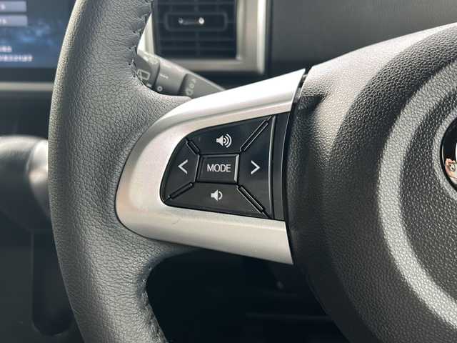 ダイハツ ウェイク G ターボVS SA Ⅲ 静岡県 2022(令4)年 3.5万km ブラックマイカメタリック 【安全装備】/スマートアシストIII/衝突回避・軽減ブレーキ機能/（車速約4km/hから80km/h間時警報アラーム喚起作動）/（前車相対速度約30km/h未満時衝突回避機能作動）/（前車相対速度約30km/hから80km/h時衝突軽減ブレーキ作動）/（対歩行者：車速約30km/h未満時回避機能作動、50km/h未満時軽減機能作動）/オートハイビーム（作動車速：約25km/h以上時）/誤発進抑制機能（障害物検知範囲前方4m以内・後方3m以内）/車線逸脱警報（作動車速：約60km/h以上時）/先行車発進お知らせ機能 /【主要装備】　/純正ナビ　/フルセグテレビ　/アラウンドビューモニター　/両側パワースライドドア　/スマートキー　/プッシュスタート　/ローダウン　/ＬＥＤ　/アイドリングストップ　/ＥＴＣ　/ドライブレコーダー/ステアリングスイッチ/スペアキー有り/TEIN車高調