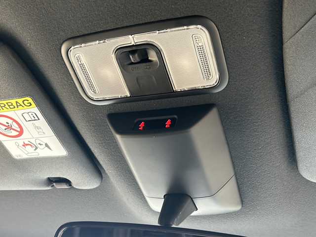 ダイハツ ウェイク G ターボVS SA Ⅲ 静岡県 2022(令4)年 3.5万km ブラックマイカメタリック 【安全装備】/スマートアシストIII/衝突回避・軽減ブレーキ機能/（車速約4km/hから80km/h間時警報アラーム喚起作動）/（前車相対速度約30km/h未満時衝突回避機能作動）/（前車相対速度約30km/hから80km/h時衝突軽減ブレーキ作動）/（対歩行者：車速約30km/h未満時回避機能作動、50km/h未満時軽減機能作動）/オートハイビーム（作動車速：約25km/h以上時）/誤発進抑制機能（障害物検知範囲前方4m以内・後方3m以内）/車線逸脱警報（作動車速：約60km/h以上時）/先行車発進お知らせ機能 /【主要装備】　/純正ナビ　/フルセグテレビ　/アラウンドビューモニター　/両側パワースライドドア　/スマートキー　/プッシュスタート　/ローダウン　/ＬＥＤ　/アイドリングストップ　/ＥＴＣ　/ドライブレコーダー/ステアリングスイッチ/スペアキー有り/TEIN車高調