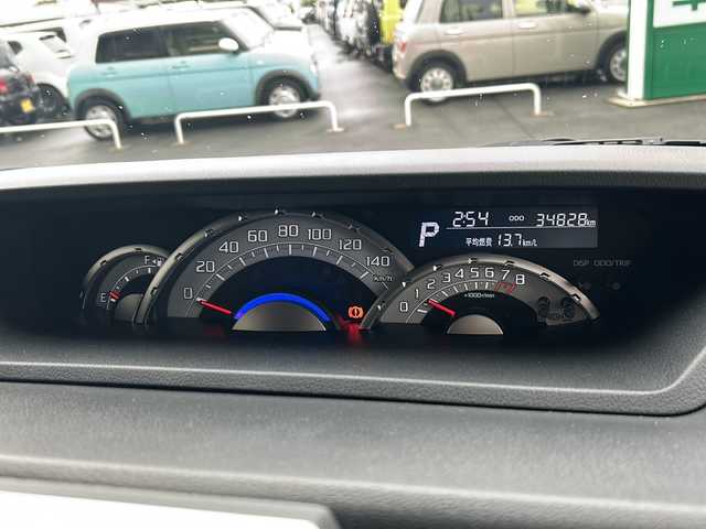 ダイハツ ウェイク G ターボVS SA Ⅲ 静岡県 2022(令4)年 3.5万km ブラックマイカメタリック 【安全装備】/スマートアシストIII/衝突回避・軽減ブレーキ機能/（車速約4km/hから80km/h間時警報アラーム喚起作動）/（前車相対速度約30km/h未満時衝突回避機能作動）/（前車相対速度約30km/hから80km/h時衝突軽減ブレーキ作動）/（対歩行者：車速約30km/h未満時回避機能作動、50km/h未満時軽減機能作動）/オートハイビーム（作動車速：約25km/h以上時）/誤発進抑制機能（障害物検知範囲前方4m以内・後方3m以内）/車線逸脱警報（作動車速：約60km/h以上時）/先行車発進お知らせ機能 /【主要装備】　/純正ナビ　/フルセグテレビ　/アラウンドビューモニター　/両側パワースライドドア　/スマートキー　/プッシュスタート　/ローダウン　/ＬＥＤ　/アイドリングストップ　/ＥＴＣ　/ドライブレコーダー/ステアリングスイッチ/スペアキー有り/TEIN車高調