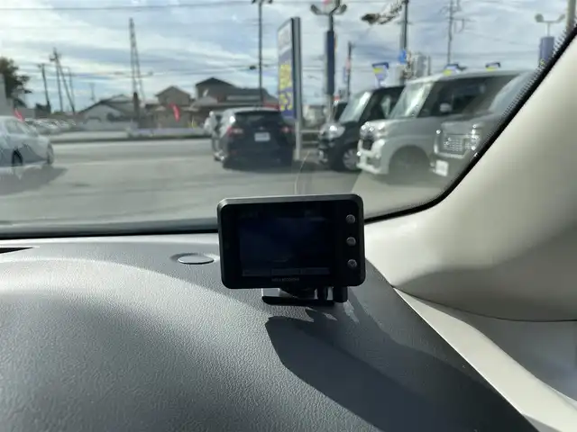 日産 ノート e－パワー X 群馬県 2019(平31)年 10.1万km ブリリアントホワイトパール (株)IDOMが運営する【じしゃロン伊勢崎店】の自社ローン専用車両になりますこちらは現金またはオートローンご利用時の価格です。自社ローンご希望の方は別途その旨お申付け下さい/インテリジェントアラウンドビューモニター（インテリジェントルームミラー）＋ドアミラーヒーター/LEDヘッドランプ/＝＝＝/ワンオーナー/純正SDナビ/【CD・DVD・SD・BT・フルセグTV】/純正15インチAW/純正ドライブレコーダー（フロント）/社外ドライブレコーダー（リア）/エマージェンシーブレーキ/レーンキープアラート/踏み間違い衝突防止アシスト/横滑り防止装置/コーナーセンサー/ステアリングスイッチ/オートライト/LEDヘッドライト/フォグライト/スマートキーX２/ETC