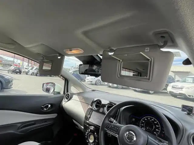 日産 ノート e－パワー X 群馬県 2019(平31)年 10.1万km ブリリアントホワイトパール (株)IDOMが運営する【じしゃロン伊勢崎店】の自社ローン専用車両になりますこちらは現金またはオートローンご利用時の価格です。自社ローンご希望の方は別途その旨お申付け下さい/インテリジェントアラウンドビューモニター（インテリジェントルームミラー）＋ドアミラーヒーター/LEDヘッドランプ/＝＝＝/ワンオーナー/純正SDナビ/【CD・DVD・SD・BT・フルセグTV】/純正15インチAW/純正ドライブレコーダー（フロント）/社外ドライブレコーダー（リア）/エマージェンシーブレーキ/レーンキープアラート/踏み間違い衝突防止アシスト/横滑り防止装置/コーナーセンサー/ステアリングスイッチ/オートライト/LEDヘッドライト/フォグライト/スマートキーX２/ETC