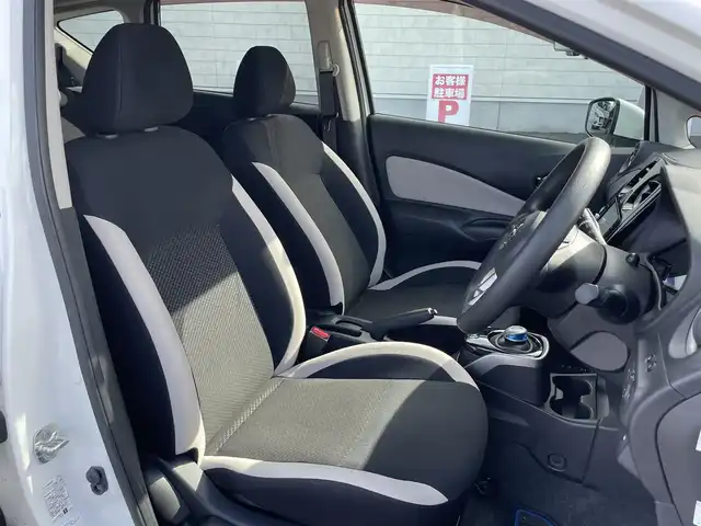 日産 ノート e－パワー X 群馬県 2019(平31)年 10.1万km ブリリアントホワイトパール (株)IDOMが運営する【じしゃロン伊勢崎店】の自社ローン専用車両になりますこちらは現金またはオートローンご利用時の価格です。自社ローンご希望の方は別途その旨お申付け下さい/インテリジェントアラウンドビューモニター（インテリジェントルームミラー）＋ドアミラーヒーター/LEDヘッドランプ/＝＝＝/ワンオーナー/純正SDナビ/【CD・DVD・SD・BT・フルセグTV】/純正15インチAW/純正ドライブレコーダー（フロント）/社外ドライブレコーダー（リア）/エマージェンシーブレーキ/レーンキープアラート/踏み間違い衝突防止アシスト/横滑り防止装置/コーナーセンサー/ステアリングスイッチ/オートライト/LEDヘッドライト/フォグライト/スマートキーX２/ETC