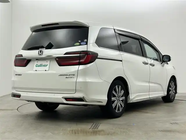 ホンダ オデッセイ ハイブリッド e:HEVアブソルート 岡山県 2021(令3)年 4.4万km プラチナホワイトパール 純正10インチナビ/【HDMI/フルセグ/DVD/CD】/マルチビューカメラ/両側パワースライドドア/純正ドライブレコーダー(前後)/社外レーダー搭載/レーダークルーズコントロール/LEDヘッドライト/オートライト/オートハイビーム/衝突軽減ブレーキ/踏み間違い防止装置/レーンキープアシスト/コーナーセンサー/ハーフレザー/純正アルミホイール