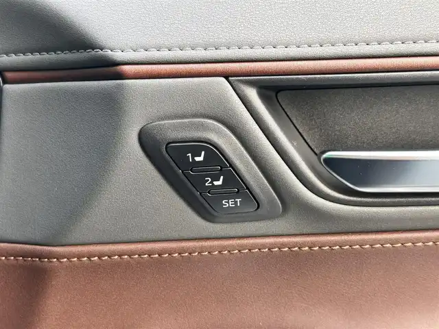 トヨタ ハリアー ハイブリッド Z レザーパッケージ 宮城県 2021(令3)年 7.4万km ホワイトパールクリスタルシャイン 調光パノラマルーフ/＝＝＝/ワンオーナー/トヨタセーフティセンス/・プリクラッシュセーフティ/・レーントレーシングアシスト/・レーダークルーズコントロール/・アダプティブハイビームシステム/・ロードサインアシスト/ブラインドスポットモニター/パーキングサポートブレーキ（前後方静止物/後方接近車両）/デジタルインナーミラー/カラーヘッドアップディスプレイ/TコネクトSDナビゲーションシステム/・12.3インチディスプレイ/・SDナビ/・Bluetooth/・AppleCarPlay/AndroidAuto/・フルセグTV/パノラミックビューモニター/JBLサウンドシステム/本革シート/シートヒーター・エアシート/ハンドルヒーター/パワーシート（メモリ付き）/コーナーセンサー/ハンズフリーパワーバックドア/革巻きステアリング/ステアリングスイッチ/電動パーキングブレーキ/ブレーキホールド/LEDヘッドランプ/フォグランプ/オートライト/スマートキー＆プッシュスタート/スペアキー/電動格納ミラー/純正19インチAW/純正フロアマット/W/サイド/カーテンエアバッグ