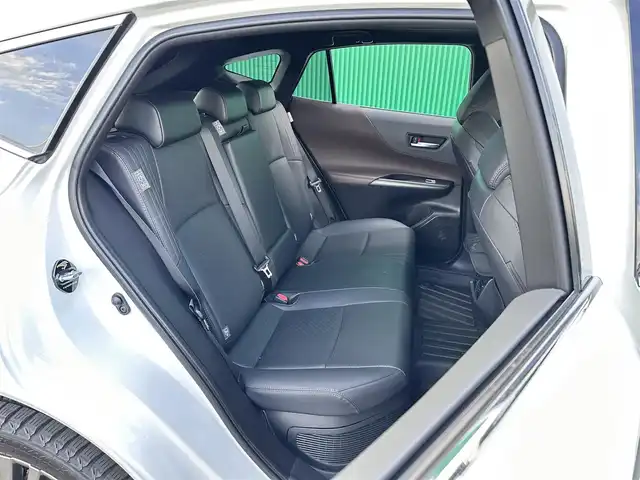 トヨタ ハリアー ハイブリッド Z レザーパッケージ 宮城県 2021(令3)年 7.4万km ホワイトパールクリスタルシャイン 調光パノラマルーフ/＝＝＝/ワンオーナー/トヨタセーフティセンス/・プリクラッシュセーフティ/・レーントレーシングアシスト/・レーダークルーズコントロール/・アダプティブハイビームシステム/・ロードサインアシスト/ブラインドスポットモニター/パーキングサポートブレーキ（前後方静止物/後方接近車両）/デジタルインナーミラー/カラーヘッドアップディスプレイ/TコネクトSDナビゲーションシステム/・12.3インチディスプレイ/・SDナビ/・Bluetooth/・AppleCarPlay/AndroidAuto/・フルセグTV/パノラミックビューモニター/JBLサウンドシステム/本革シート/シートヒーター・エアシート/ハンドルヒーター/パワーシート（メモリ付き）/コーナーセンサー/ハンズフリーパワーバックドア/革巻きステアリング/ステアリングスイッチ/電動パーキングブレーキ/ブレーキホールド/LEDヘッドランプ/フォグランプ/オートライト/スマートキー＆プッシュスタート/スペアキー/電動格納ミラー/純正19インチAW/純正フロアマット/W/サイド/カーテンエアバッグ