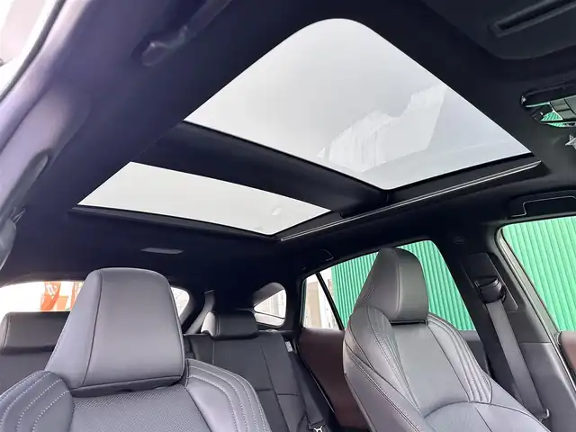 トヨタ ハリアー ハイブリッド Z レザーパッケージ 宮城県 2021(令3)年 7.4万km ホワイトパールクリスタルシャイン 調光パノラマルーフ/＝＝＝/ワンオーナー/トヨタセーフティセンス/・プリクラッシュセーフティ/・レーントレーシングアシスト/・レーダークルーズコントロール/・アダプティブハイビームシステム/・ロードサインアシスト/ブラインドスポットモニター/パーキングサポートブレーキ（前後方静止物/後方接近車両）/デジタルインナーミラー/カラーヘッドアップディスプレイ/TコネクトSDナビゲーションシステム/・12.3インチディスプレイ/・SDナビ/・Bluetooth/・AppleCarPlay/AndroidAuto/・フルセグTV/パノラミックビューモニター/JBLサウンドシステム/本革シート/シートヒーター・エアシート/ハンドルヒーター/パワーシート（メモリ付き）/コーナーセンサー/ハンズフリーパワーバックドア/革巻きステアリング/ステアリングスイッチ/電動パーキングブレーキ/ブレーキホールド/LEDヘッドランプ/フォグランプ/オートライト/スマートキー＆プッシュスタート/スペアキー/電動格納ミラー/純正19インチAW/純正フロアマット/W/サイド/カーテンエアバッグ