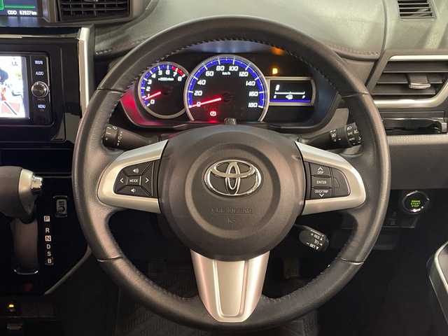 トヨタ ルーミー カスタムG S 埼玉県 2018(平30)年 6.4万km ブラックマイカ/マゼンダベリーメタリック スマートアシスト/純正ナビ/　　CD/BT/フルセグ/バックカメラ/両側電動スライドドア/クルーズコントロール/LEDヘッドライト/シートヒーター/純正14インチアルミホイール/ETC/スマートキー×2/禁煙車/　　