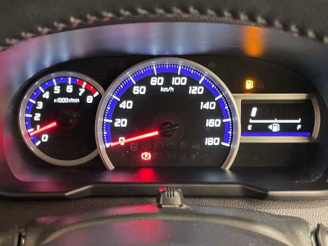 トヨタ ルーミー カスタムG S 埼玉県 2018(平30)年 6.4万km ブラックマイカ/マゼンダベリーメタリック スマートアシスト/純正ナビ/　　CD/BT/フルセグ/バックカメラ/両側電動スライドドア/クルーズコントロール/LEDヘッドライト/シートヒーター/純正14インチアルミホイール/ETC/スマートキー×2/禁煙車/　　