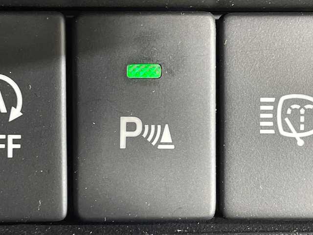 スズキ ジムニー ノマド FC 神奈川県 2025(令7)年 0.1千km アイボリー 登録済未使用車/スズキセーフティサポート/4WD/シートヒーター/ダウンヒルアシストコントロール/革巻きステアリング/ステアリングスイッチ/Autoライト/アイドリングストップ機能/コーナーセンサー/ヘッドライトレベライザー/ヘッドライトウォッシャー/LEDヘッドライト/フォグランプ/電動格納ミラー/ウィンカーミラー/背面タイヤ/純正15インチアルミホイール