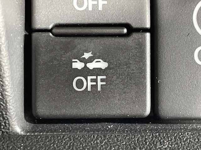 スズキ ジムニー ノマド FC 神奈川県 2025(令7)年 0.1千km アイボリー 登録済未使用車/スズキセーフティサポート/4WD/シートヒーター/ダウンヒルアシストコントロール/革巻きステアリング/ステアリングスイッチ/Autoライト/アイドリングストップ機能/コーナーセンサー/ヘッドライトレベライザー/ヘッドライトウォッシャー/LEDヘッドライト/フォグランプ/電動格納ミラー/ウィンカーミラー/背面タイヤ/純正15インチアルミホイール