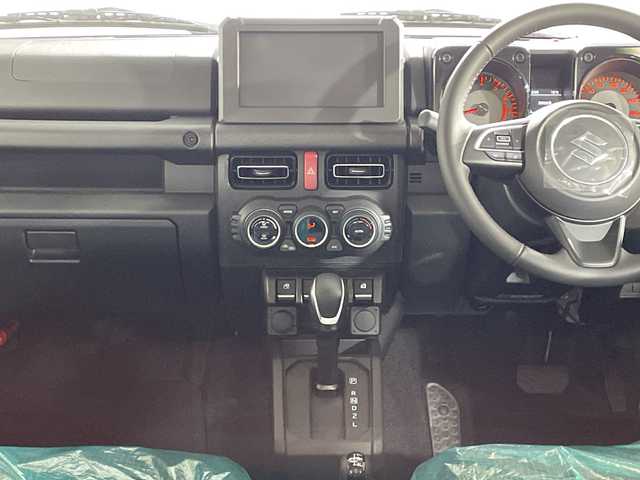 スズキ ジムニー ノマド FC 神奈川県 2025(令7)年 0.1千km アイボリー 登録済未使用車/スズキセーフティサポート/4WD/シートヒーター/ダウンヒルアシストコントロール/革巻きステアリング/ステアリングスイッチ/Autoライト/アイドリングストップ機能/コーナーセンサー/ヘッドライトレベライザー/ヘッドライトウォッシャー/LEDヘッドライト/フォグランプ/電動格納ミラー/ウィンカーミラー/背面タイヤ/純正15インチアルミホイール