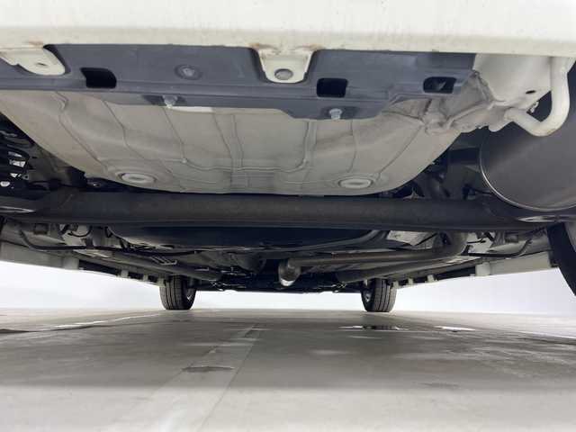 スズキ ソリオ HV MZ 神奈川県 2017(平29)年 5.7万km ピュアホワイトP 社外7インチHDDナビ（AVIC-HRZ900）/両側パワースライドドア/横滑り防止装置/アイドリングストップ/LEDヘッドライト/フォグランプ/オートライト/ウィンカーミラー/電動格納ミラー/純正15インチAW/プッシュスタート/スマートキー/フロアマット