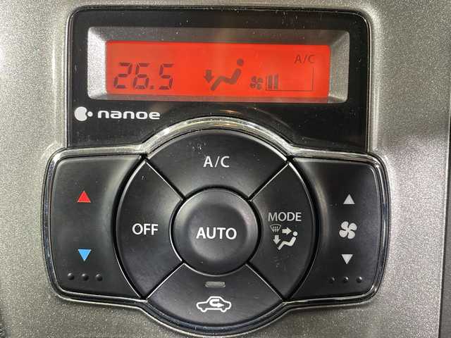 スズキ ソリオ HV MZ 神奈川県 2017(平29)年 5.7万km ピュアホワイトP 社外7インチHDDナビ（AVIC-HRZ900）/両側パワースライドドア/横滑り防止装置/アイドリングストップ/LEDヘッドライト/フォグランプ/オートライト/ウィンカーミラー/電動格納ミラー/純正15インチAW/プッシュスタート/スマートキー/フロアマット