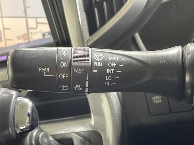 スズキ ソリオ HV MZ 神奈川県 2017(平29)年 5.7万km ピュアホワイトP 社外7インチHDDナビ（AVIC-HRZ900）/両側パワースライドドア/横滑り防止装置/アイドリングストップ/LEDヘッドライト/フォグランプ/オートライト/ウィンカーミラー/電動格納ミラー/純正15インチAW/プッシュスタート/スマートキー/フロアマット