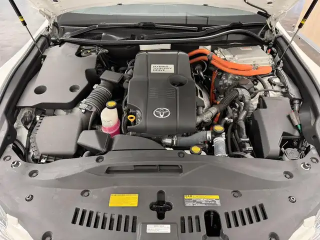 トヨタ クラウン ハイブリッド アスリートS 三重県 2014(平26)年 4.1万km ホワイトパールクリスタルシャイン ハイブリッド/FR/MTモード付フロアCVT/純正 8インチ HDDナビ/（AM/FM/CD/DVD/HDDREC/USB/iPod/Bluetooth/TV）/バックカメラ/ドライブレコーダー 前後/ビルトイン ETC/安全/・VDIM（EBD付ABS＆VSC＆TRC＆EPS）/・SRS サイド＆カーテンエアバッグシステム/など/装備/・【OP】寒冷地仕様（リヤフォグ、ウインドシールドデアイサーなど）/・シートヒーター（D/N）/・ステアリングヒーター/・パワーシート（D8way＋電動ランバーサポート/N4way）/・オートライト/・HIDヘッドランプ/・左右独立オートエアコン（スイングレジスター付）/・ステアリングスイッチ/・電動チルト&テレスコピックステアリング/・プッシュスタート/・社外19inAW/・ステアリングスイッチ/・保/取/ナビ取/・スマートキーx2/など