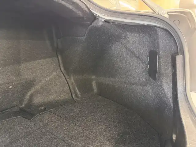 トヨタ クラウン ハイブリッド アスリートS 三重県 2014(平26)年 4.1万km ホワイトパールクリスタルシャイン ハイブリッド/FR/MTモード付フロアCVT/純正 8インチ HDDナビ/（AM/FM/CD/DVD/HDDREC/USB/iPod/Bluetooth/TV）/バックカメラ/ドライブレコーダー 前後/ビルトイン ETC/安全/・VDIM（EBD付ABS＆VSC＆TRC＆EPS）/・SRS サイド＆カーテンエアバッグシステム/など/装備/・【OP】寒冷地仕様（リヤフォグ、ウインドシールドデアイサーなど）/・シートヒーター（D/N）/・ステアリングヒーター/・パワーシート（D8way＋電動ランバーサポート/N4way）/・オートライト/・HIDヘッドランプ/・左右独立オートエアコン（スイングレジスター付）/・ステアリングスイッチ/・電動チルト&テレスコピックステアリング/・プッシュスタート/・社外19inAW/・ステアリングスイッチ/・保/取/ナビ取/・スマートキーx2/など