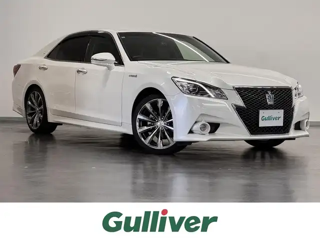 トヨタ クラウン ハイブリッド アスリートS 三重県 2014(平26)年 4.1万km ホワイトパールクリスタルシャイン ハイブリッド/FR/MTモード付フロアCVT/純正 8インチ HDDナビ/（AM/FM/CD/DVD/HDDREC/USB/iPod/Bluetooth/TV）/バックカメラ/ドライブレコーダー 前後/ビルトイン ETC/安全/・VDIM（EBD付ABS＆VSC＆TRC＆EPS）/・SRS サイド＆カーテンエアバッグシステム/など/装備/・【OP】寒冷地仕様（リヤフォグ、ウインドシールドデアイサーなど）/・シートヒーター（D/N）/・ステアリングヒーター/・パワーシート（D8way＋電動ランバーサポート/N4way）/・オートライト/・HIDヘッドランプ/・左右独立オートエアコン（スイングレジスター付）/・ステアリングスイッチ/・電動チルト&テレスコピックステアリング/・プッシュスタート/・社外19inAW/・ステアリングスイッチ/・保/取/ナビ取/・スマートキーx2/など