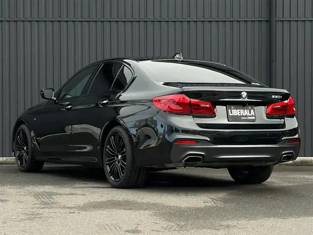 ＢＭＷ ５３０ｉ ED ミッション:インポッシブル 福島県 2020(令2)年 2.1万km サファイアブラックP 特別仕様車/ワンオーナー/純正HDDナビ/(DVD/フルセグTV/Bluetooth/USB/MSV)/全方位カメラ/Mブレーキ/アダプティブサスペンション/専用ブラックキドニーグリル/専用ブラック19インチアルミホイール/ハイラインパッケージ/・ナイトブルー革スポーツシート/・全席シートヒーター/・前席パワーシート/ハーマンカードンサラウンドシステム/アクティブクルーズコントロール/衝突軽減ブレーキ/パワートランク/フットオープナー/LEDヘッドライト/スマートキー/ETC/前後ドライブレコーダー/ブラインドスポットモニター/ヘッドアップディスプレイ/レーンキープアシスト/パドルシフト/横滑り防止機能