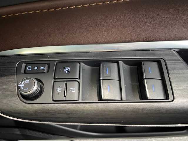 トヨタ ハリアー ハイブリッド Z 青森県 2021(令3)年 3.8万km ホワイトパールクリスタルシャイン ワンオーナー/12.3インチ純正ナビ（BlueTooth）/トヨタセーフティセンス/インテリジェントクリアランスソナー/JBLサウンドシステム/デジタルインナーミラー/MODELISTAエアロ/寒冷地仕様/ハーフレザーシート/19インチ純正アルミホイール/ドライブレコーダー/パワーバックドア/保証書/取扱説明書/ナビ説明書/スペアキー