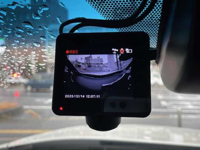 トヨタ ハリアー ハイブリッド Z 青森県 2021(令3)年 3.8万km ホワイトパールクリスタルシャイン ワンオーナー/12.3インチ純正ナビ（BlueTooth）/トヨタセーフティセンス/インテリジェントクリアランスソナー/JBLサウンドシステム/デジタルインナーミラー/MODELISTAエアロ/寒冷地仕様/ハーフレザーシート/19インチ純正アルミホイール/ドライブレコーダー/パワーバックドア/保証書/取扱説明書/ナビ説明書/スペアキー