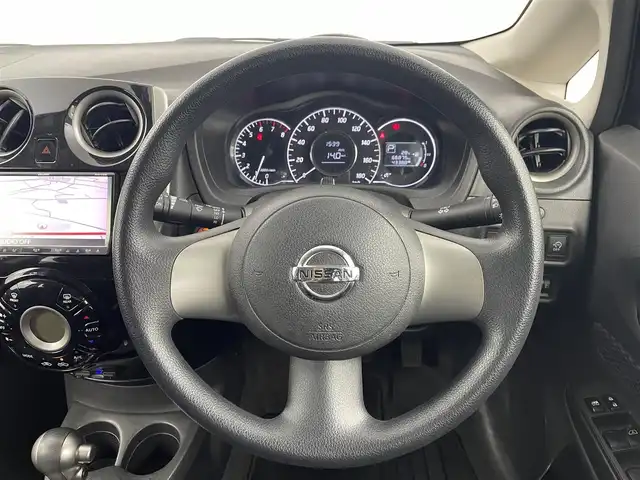 日産 ノート X DIG－S 埼玉県 2013(平25)年 6.7万km スーパーブラック 社外ナビゲーションAVN-V02BT/（Bluetooth/CD/DVD/AM/FM）/アイドリングストップ/ETC/スマートキー/プッシュスタート/電動格納ミラー/ECOモード