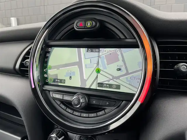ＭＩＮＩ ミニ ヴィクトリア 静岡県 2019(令1)年 4万km チリ・レッド 純正HDDナビ/衝突軽減ブレーキ　/バックカメラ/LEDヘッドライト　/USB/Blluetooth/AUX/ETC　/電動格納ミラー　/オートライト　/リモコンキー　/プッシュスタート　/アイドリングストップ