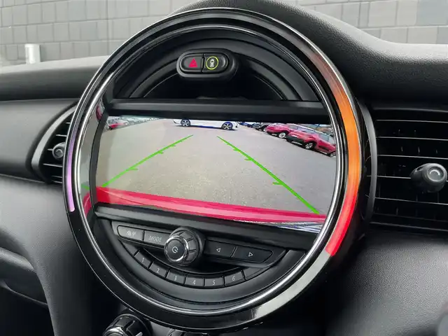 ＭＩＮＩ ミニ ヴィクトリア 静岡県 2019(令1)年 4万km チリ・レッド 純正HDDナビ/衝突軽減ブレーキ　/バックカメラ/LEDヘッドライト　/USB/Blluetooth/AUX/ETC　/電動格納ミラー　/オートライト　/リモコンキー　/プッシュスタート　/アイドリングストップ