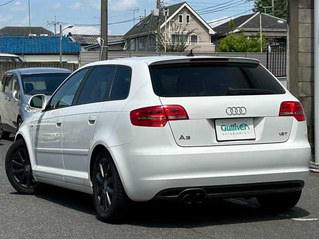 アウディ Ａ３ スポーツバック 1．8 TFSI 東京都 2010(平22)年 7.4万km アイビスホワイト 純正HDDナビ/AM/FM/CD/DVD/BT/バックカメラ/横滑り防止装置/DN席パワーシート/ハーフレザー/革巻きステアリング/スペアキー×1/HID/保証書/取扱説明書