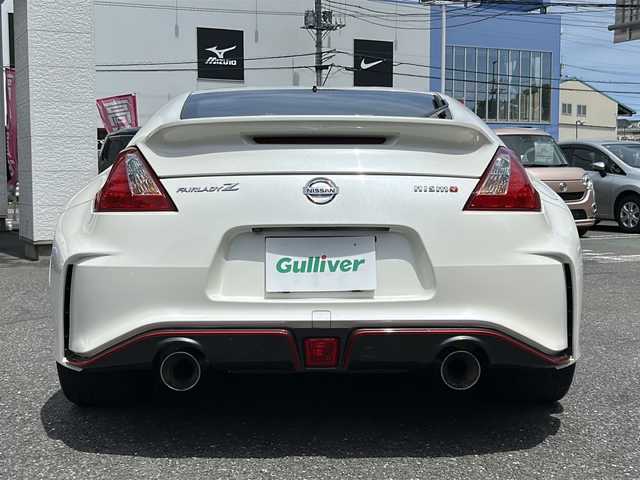 日産 フェアレディ Ｚ ニスモ 埼玉県 2015(平27)年 5万km ブリリアントホワイトパール 外部検査済み/登録時走行距離49167km/純正メーカーHDDナビゲーション/(CD/DVD)/フルセグテレビ/バックカメラ/純正RAYS鍛造１９インチアルミホイール/専用レカロハーフレザーシート/パドルシフト/ETC(ビルトイン)/HIDヘッドライト/LEDフォグランプ/BOSEサラウンドシステム/電動格納ミラー/オートライト/ステアリングリモコン/プッシュスタート/スマートキー/スペアキー/新車保証書/取扱説明書