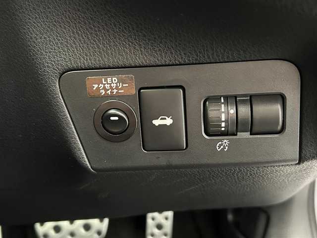 スバル ＢＲＺ GT 鹿児島県 2019(令1)年 4万km アイスシルバーメタリック 社外メモリナビ【ＡＶＩＣ－ＲＺ９０２ＺＰ】　/バックカメラ　/革巻きステアリング　/パドルシフト　/ステアリングリモコン　/オールオートウィンドウ　/ドライブレコーダー【ＤＲＴ－ＭＲ４５０】　/フロントフォグライト